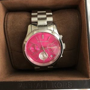 NIB MICHAEL KORS RUNWAY WATCH